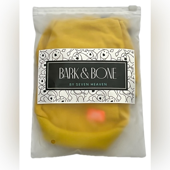 Pet Hoodies Brand new  The cutest most comfortable hoodies for your pet - Picture 2 of 13